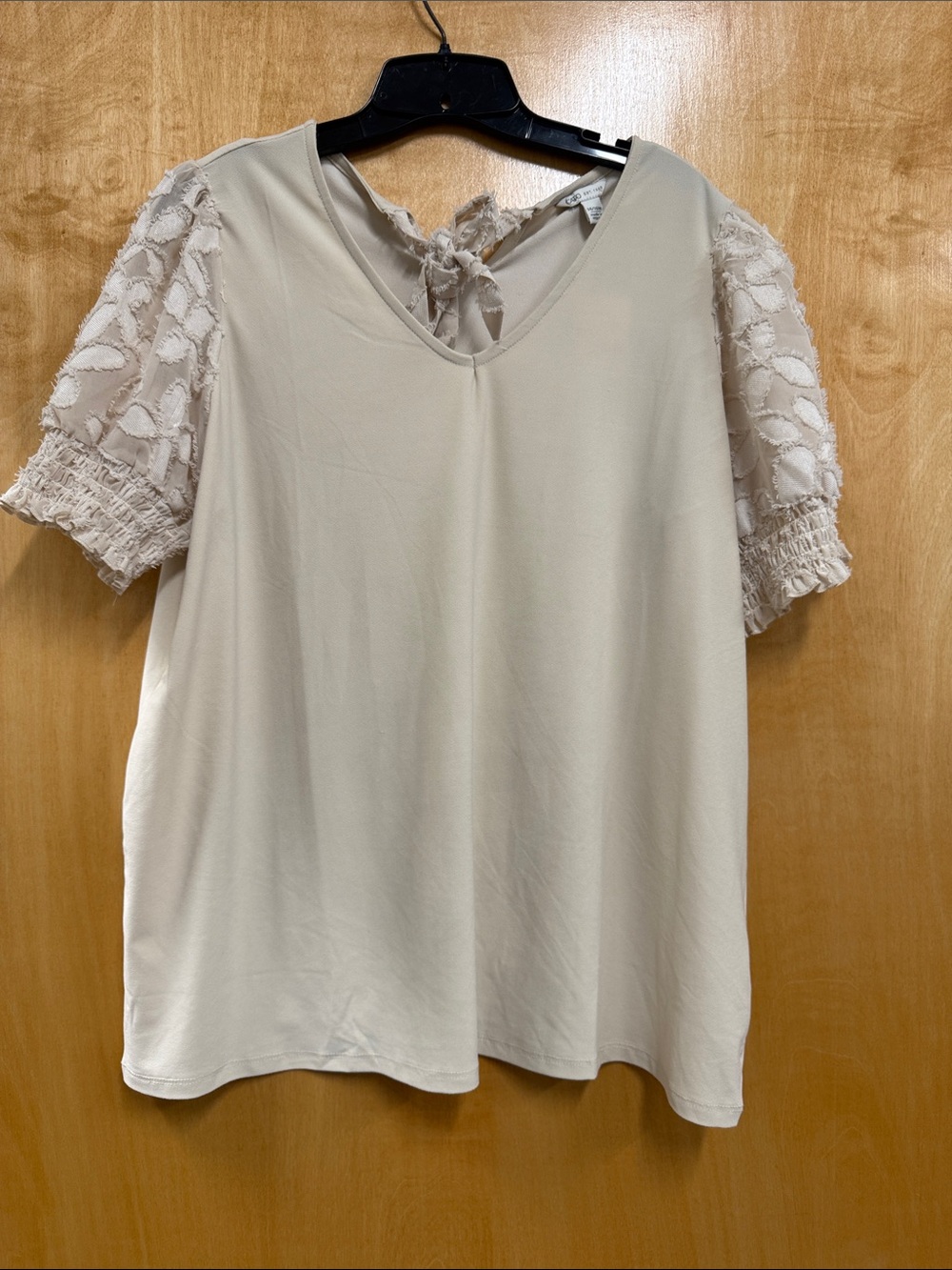 Cato Cream V-Neck Blouse with Lace Puff Sleeves